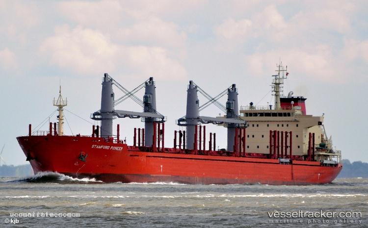 Stamford-Pioneer - Bulk Carrier vessel registered in Hong Kong