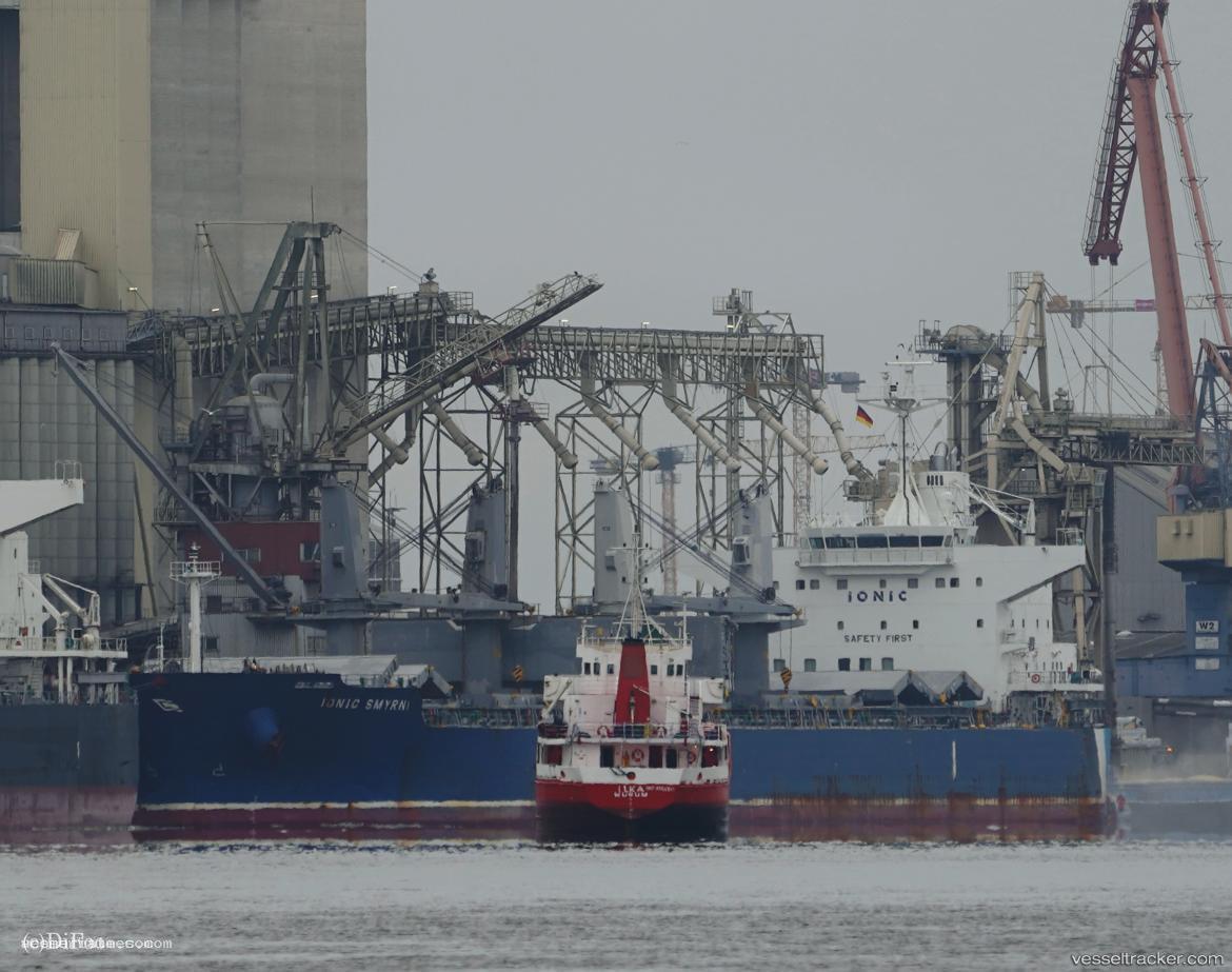 Ionic-Smyrni - Bulk Carrier vessel registered in Marshall Islands