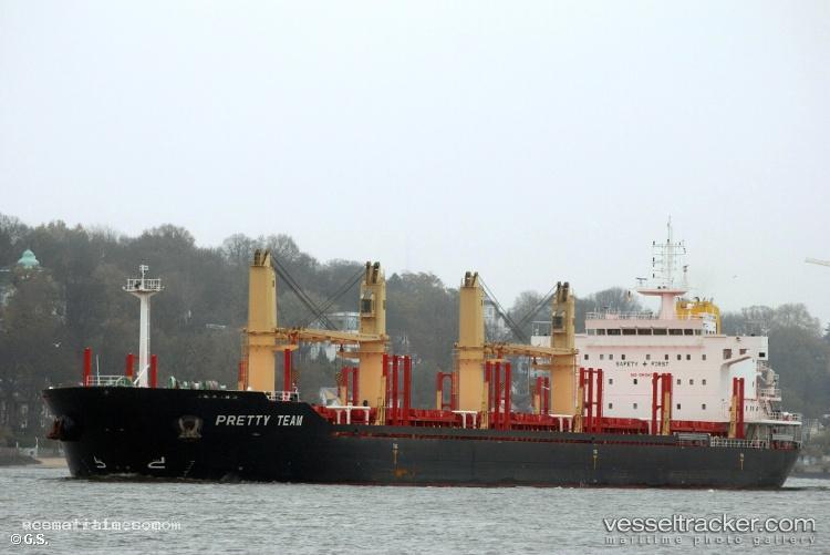Summer-Sea - Bulk Carrier vessel registered in Marshall Islands