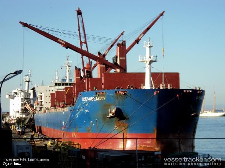 Oceanbeauty - Bulk Carrier vessel registered in Liberia