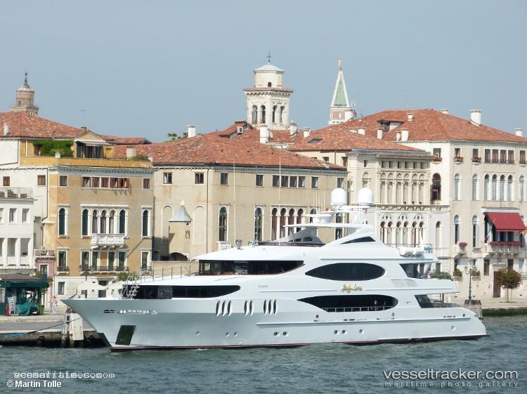 Lady-Sura - Service Ship vessel registered in Cayman Islands