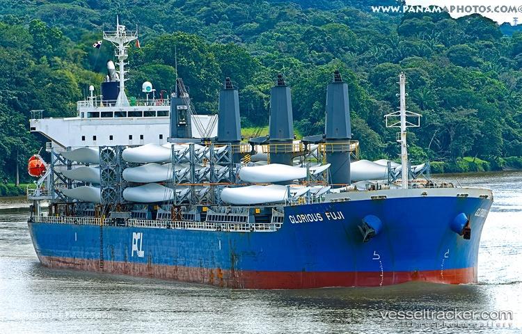 Iona-Island - Bulk Carrier vessel registered in Hong Kong