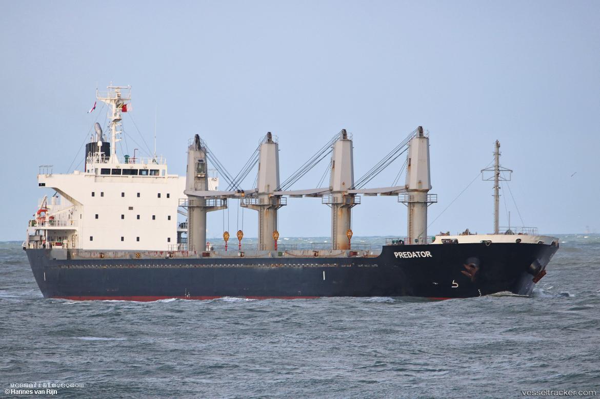 Predator - Bulk Carrier vessel registered in Liberia