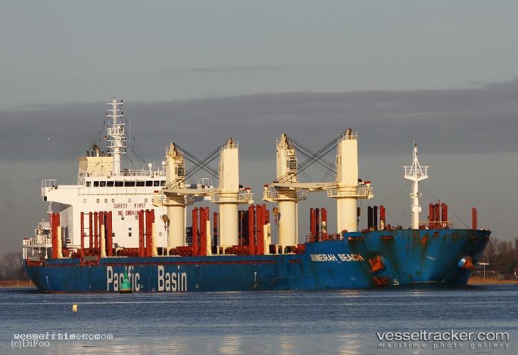 Jumeirah-Beach - Bulk Carrier vessel registered in Hong Kong