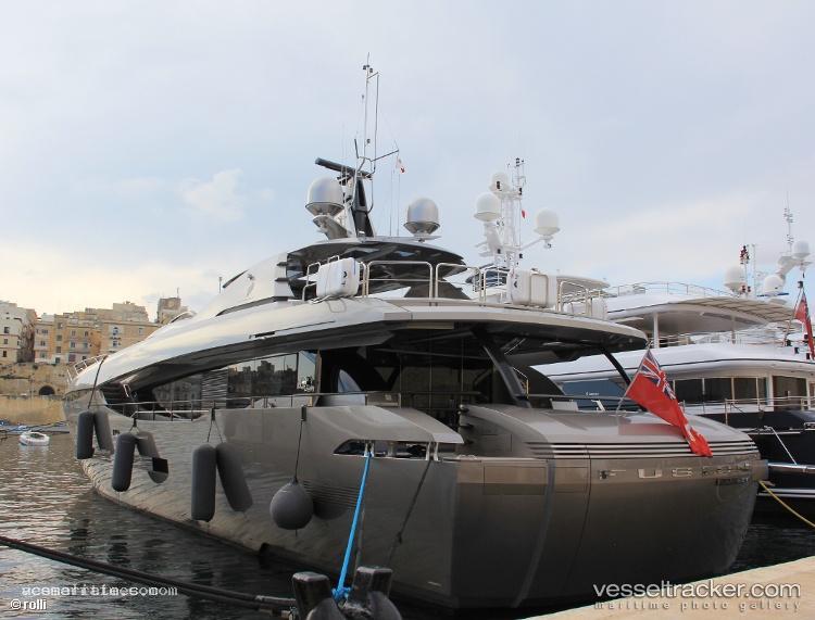 Fusion - Service Ship vessel registered in United Kingdom