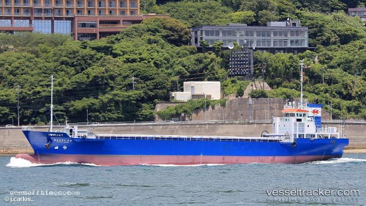 Ganbaronippon - General Cargo Ship vessel registered in Japan