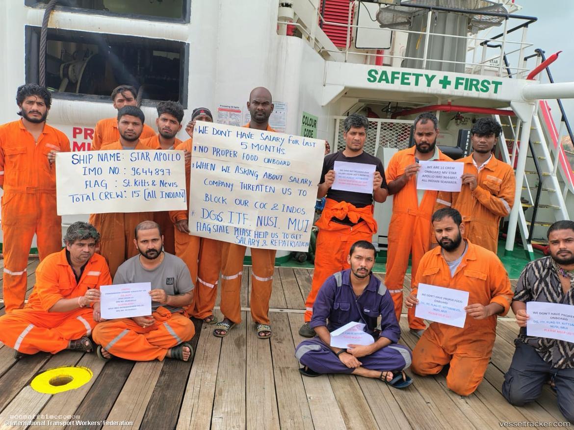 Star-Apollo - Offshore Tug Supply Ship vessel registered in Saint Kitts and Nevis
