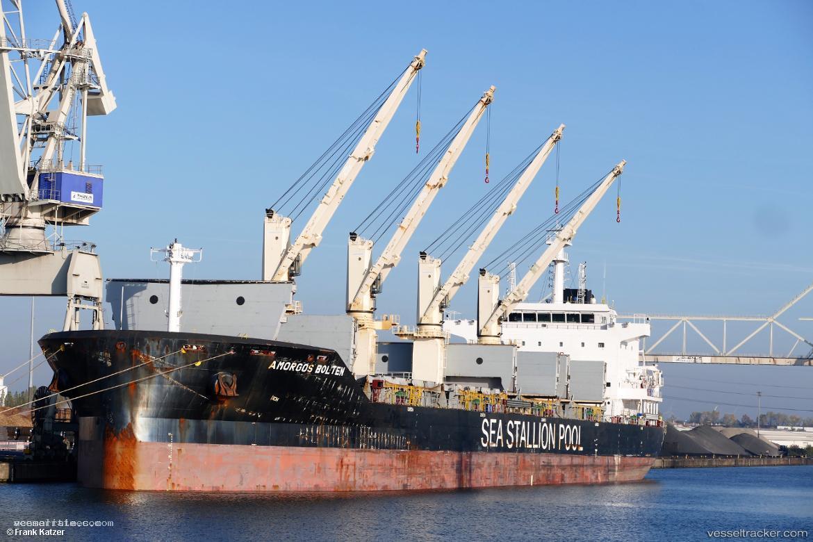 Vantage-Rose - Bulk Carrier vessel registered in Liberia