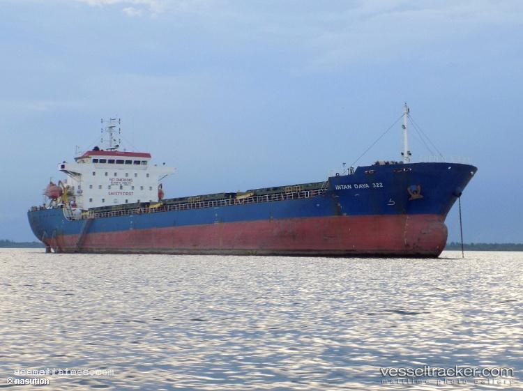 Intan-Daya-322 - General Cargo Ship vessel registered in Indonesia