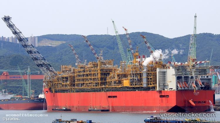 Prelude - [gas_tanker.flng] vessel registered in Australia
