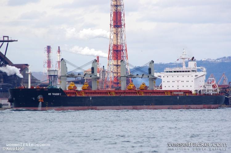 Eagle-Trader - Bulk Carrier vessel registered in Portugal