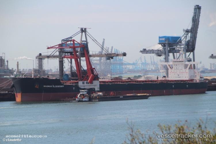 Magnus-Oldendorff - Bulk Carrier vessel registered in Liberia