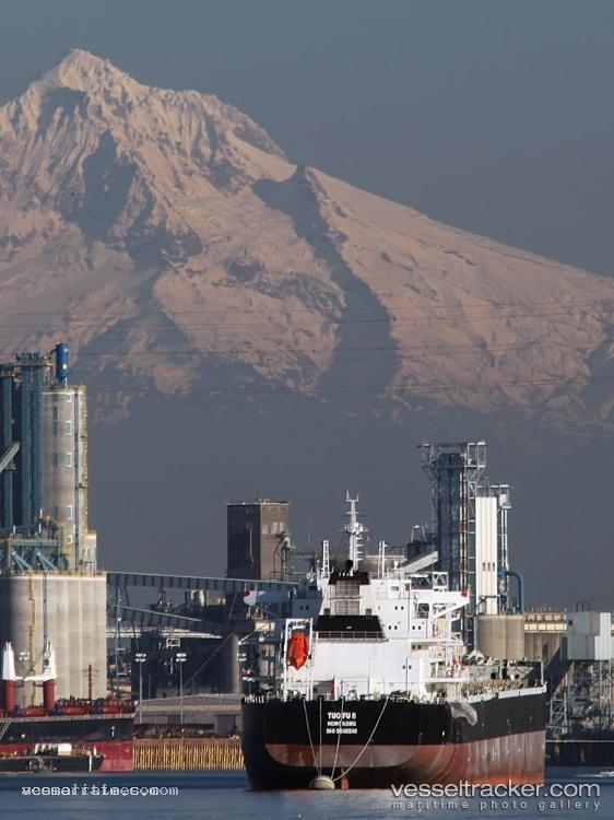 Tuo-Fu-8 - Bulk Carrier vessel registered in Hong Kong