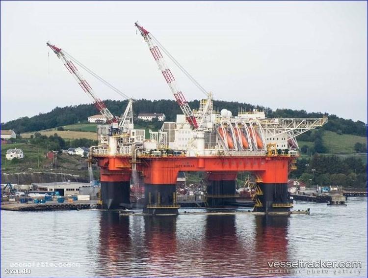 Safe-Boreas - Crewboat vessel registered in Singapore