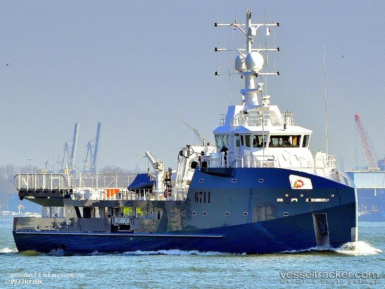 Wingman - Service Ship vessel registered in Marshall Islands