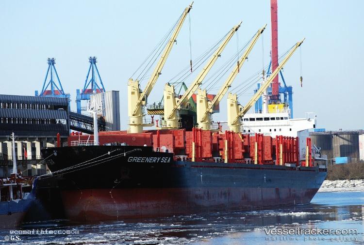 Commander-K - Bulk Carrier vessel registered in Liberia