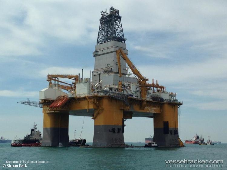 Deepsea-Aberdeen - Drilling Ship vessel registered in Bermuda