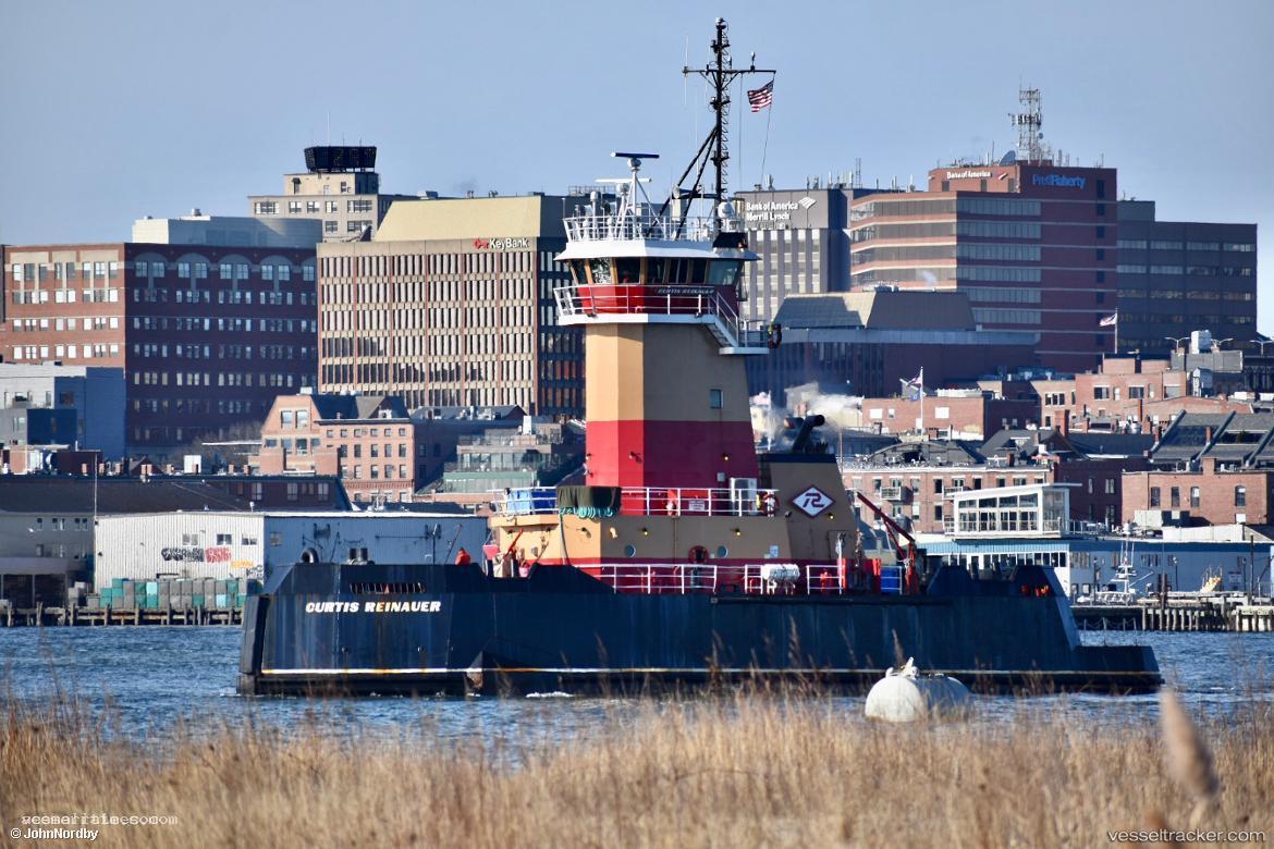 Curtis-Reinauer - Pusher Tug vessel registered in United States of America
