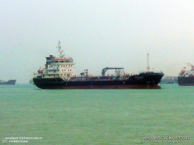 Delphine - Oil Products Tanker vessel registered in Singapore