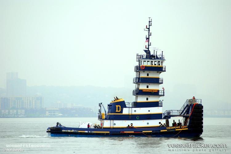 Chesapeake-Coast - Pusher Tug vessel registered in United States of America