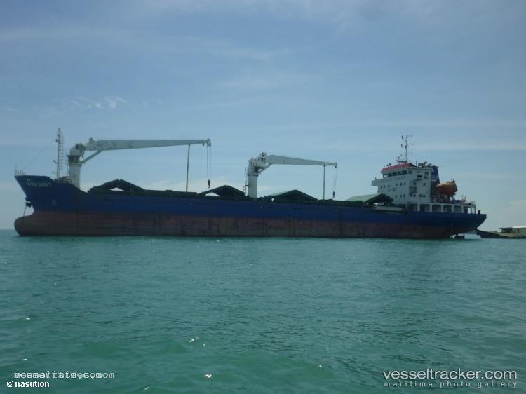 Intan-Daya-7 - General Cargo Ship vessel registered in Indonesia