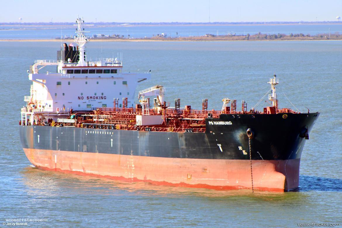 Ps-Hamburg - Chemical Oil Products Tanker vessel registered in Portugal