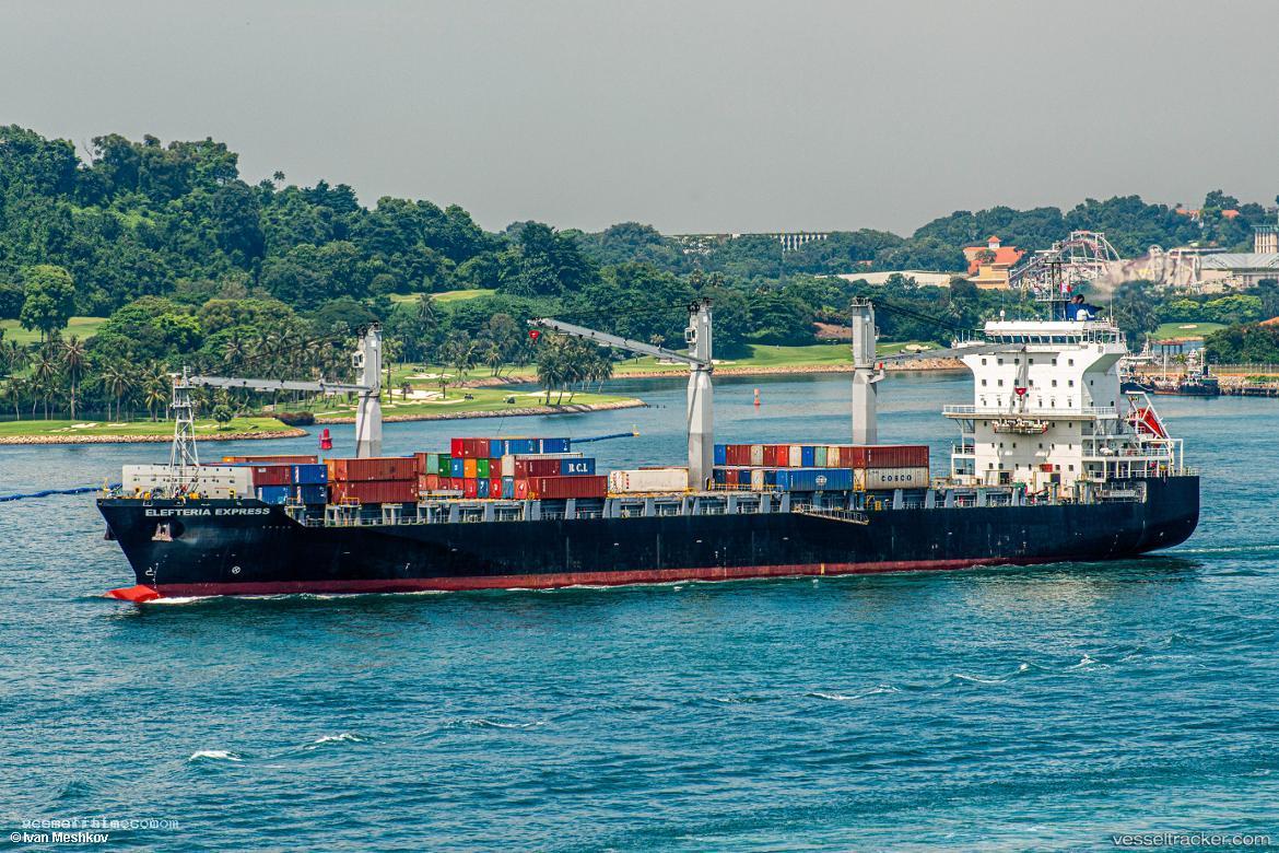 Hmm-Mongla - Container Ship vessel registered in South Korea