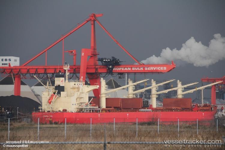 Federal-Tyne - Bulk Carrier vessel registered in Marshall Islands