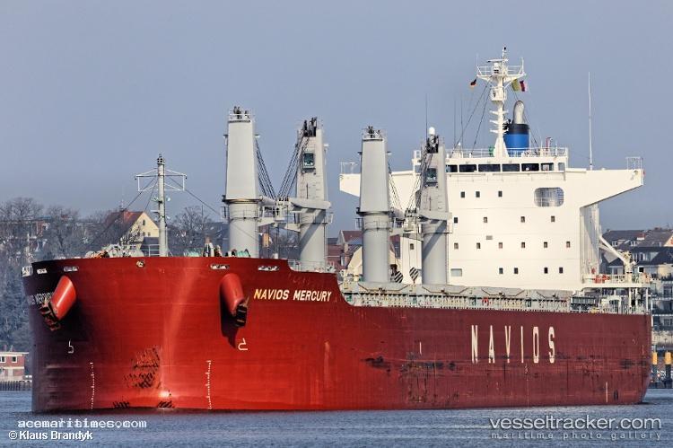 Bulk-Courageous - Bulk Carrier vessel registered in Panama