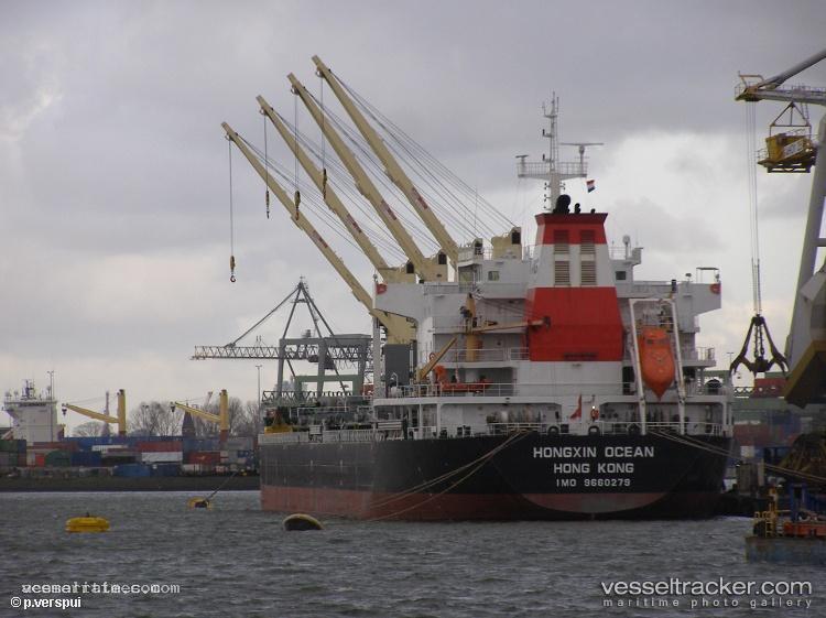 Hongxin-Ocean - Bulk Carrier vessel registered in Hong Kong