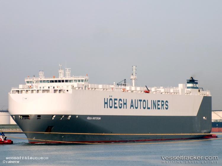 Rcc-Amsterdam - Vehicles Carrier vessel registered in Bahamas
