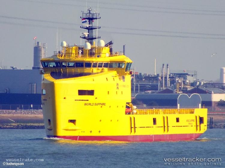 Aurora-Sapphire - Offshore Tug Supply Ship vessel registered in Liberia