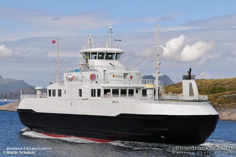 Lovund - Passenger Ro Ro Cargo Ship vessel registered in Norway