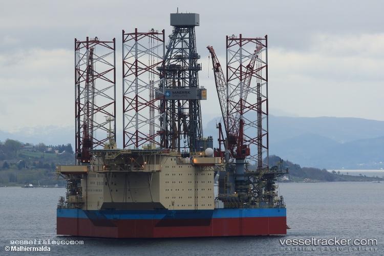 Noble-Integrator - Drilling Ship vessel registered in Marshall Islands
