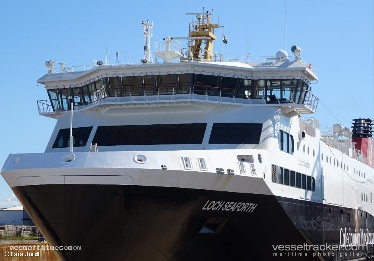Loch-Seaforth - Passenger Ro Ro Cargo Ship vessel registered in United Kingdom