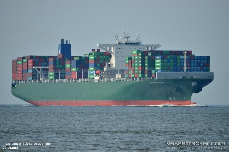 Baltimore-Express - Container Ship vessel registered in Liberia