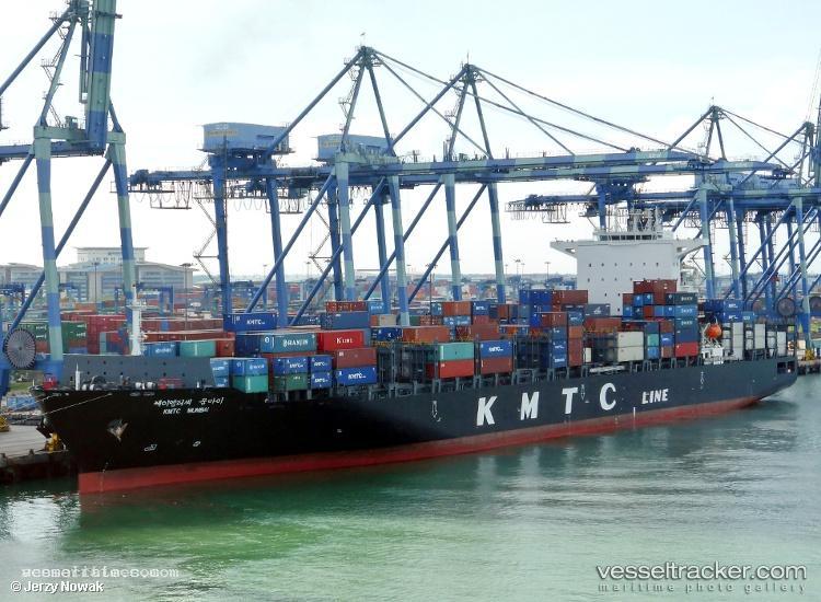 Kmtc-Mumbai - Container Ship vessel registered in South Korea