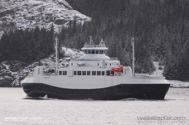 Heroysund - Passenger Ro Ro Cargo Ship vessel registered in Norway