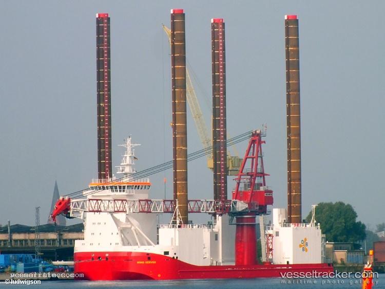 Wind-Server - Offshore Support Vessel vessel registered in Denmark