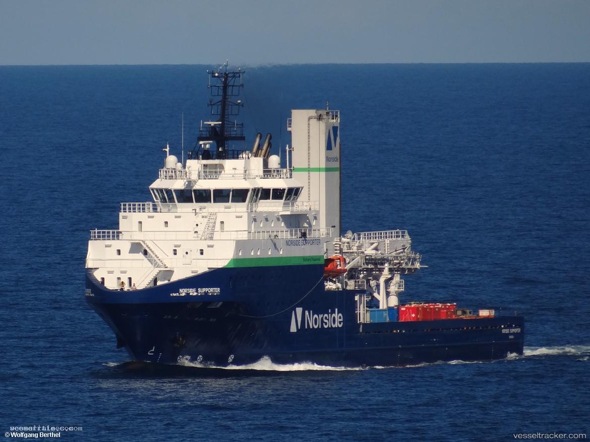 Norside-Supporter - Work Repair Vessel vessel registered in Bahamas