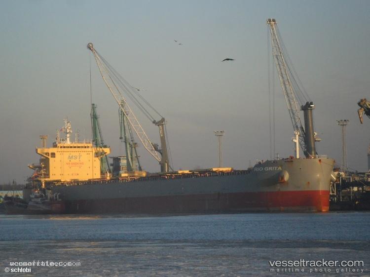 W-jade - Bulk Carrier vessel registered in Liberia