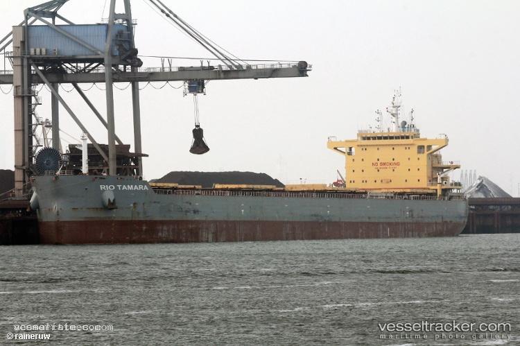 Mama-Strength - Bulk Carrier vessel registered in Marshall Islands