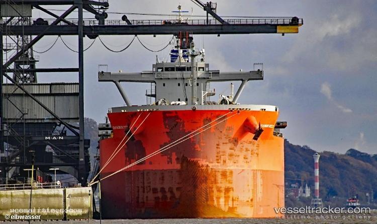 Nefeli.gr - Bulk Carrier vessel registered in Marshall Islands
