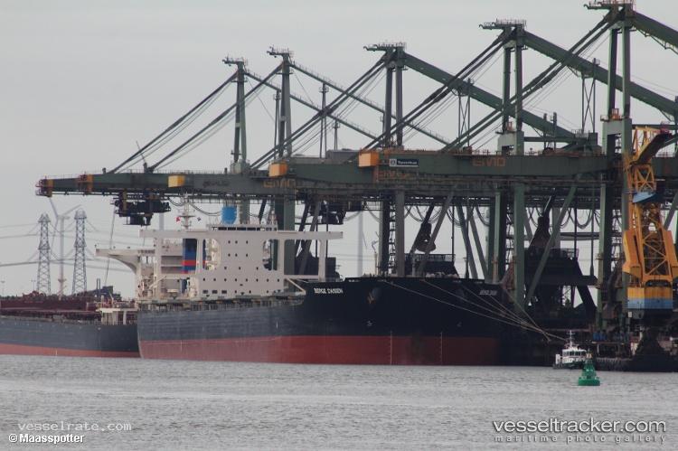 Berge-Daisen - Bulk Carrier vessel registered in United Kingdom