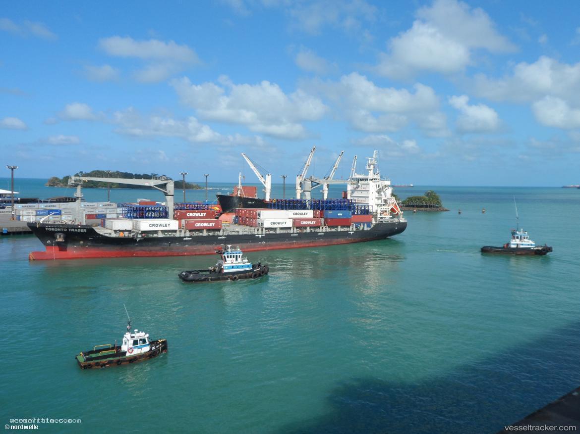 Npdl-California - Container Ship vessel registered in Singapore