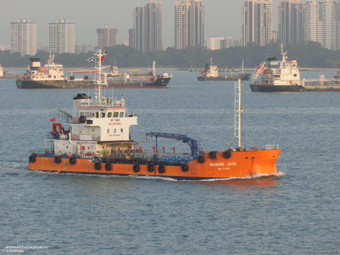 Hy-Jade - Service Ship vessel registered in Singapore