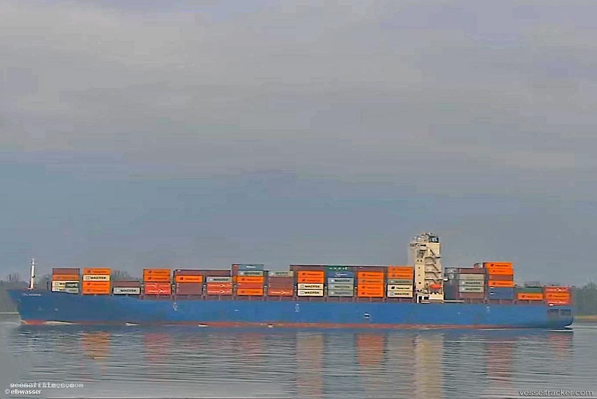 Sfl-Hawaii - Container Ship vessel registered in Liberia