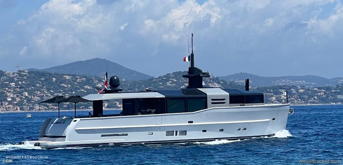Illusion - Service Ship vessel registered in Cayman Islands