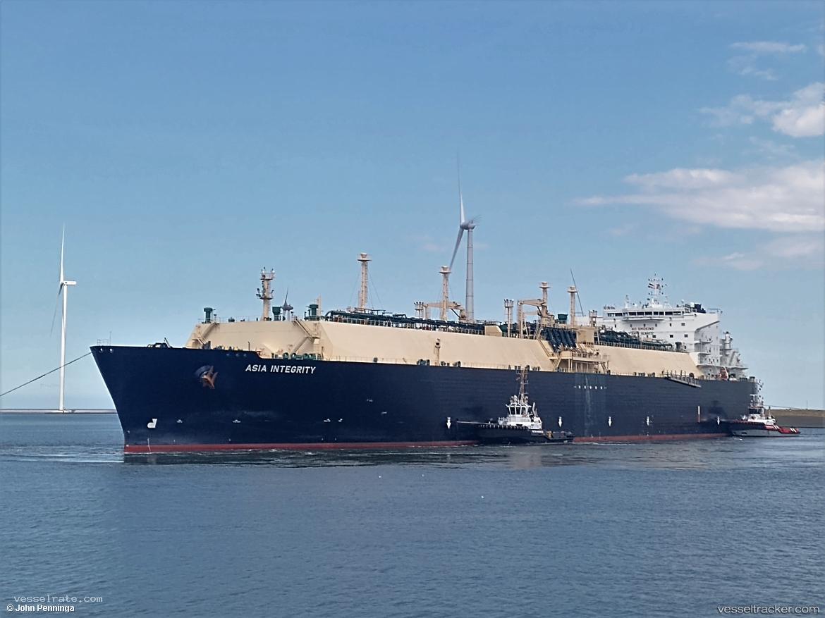 Asia-Integrity - Lng Tanker vessel registered in Bahamas