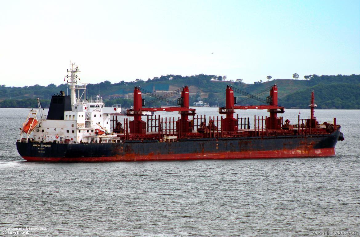 African-Oxpecker - Bulk Carrier vessel registered in Bahamas